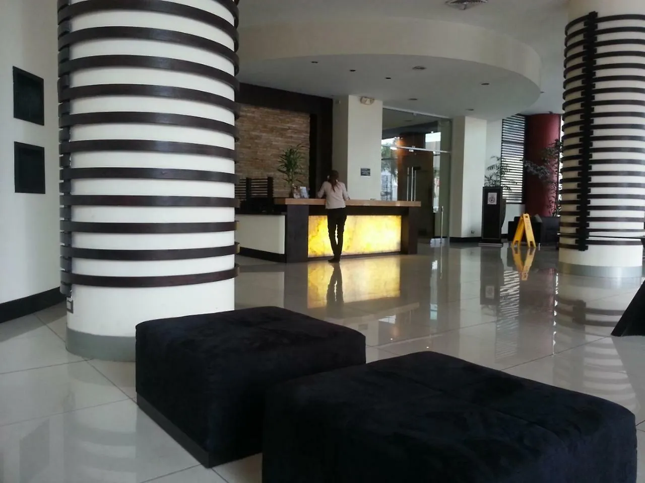 Torre Del Sol I By Paula Jaramillo Hotel Guayaquil Equador