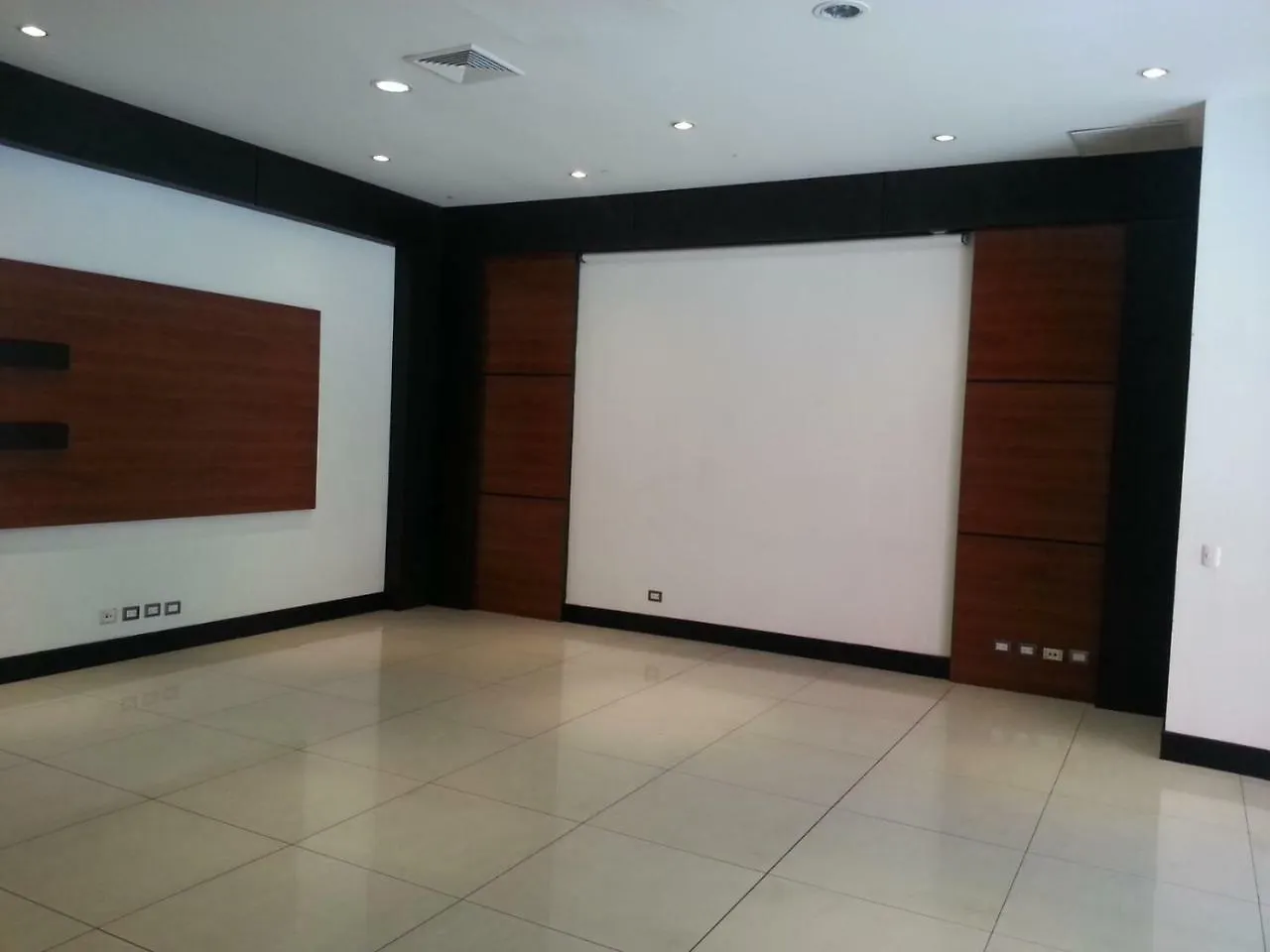 Torre Del Sol I By Paula Jaramillo Hotel Guayaquil